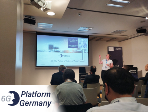 Prof. Dr. Lisa Underberg during her presentation on the topic of 6G: The Future of Industrial Radio?