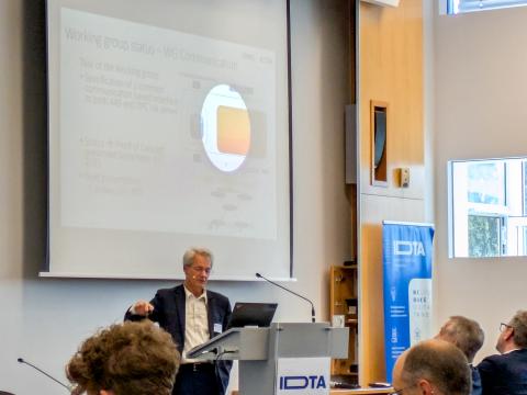 Prof. Christian Diedrich während seiner Präsentation auf den Tech Days der IDTA